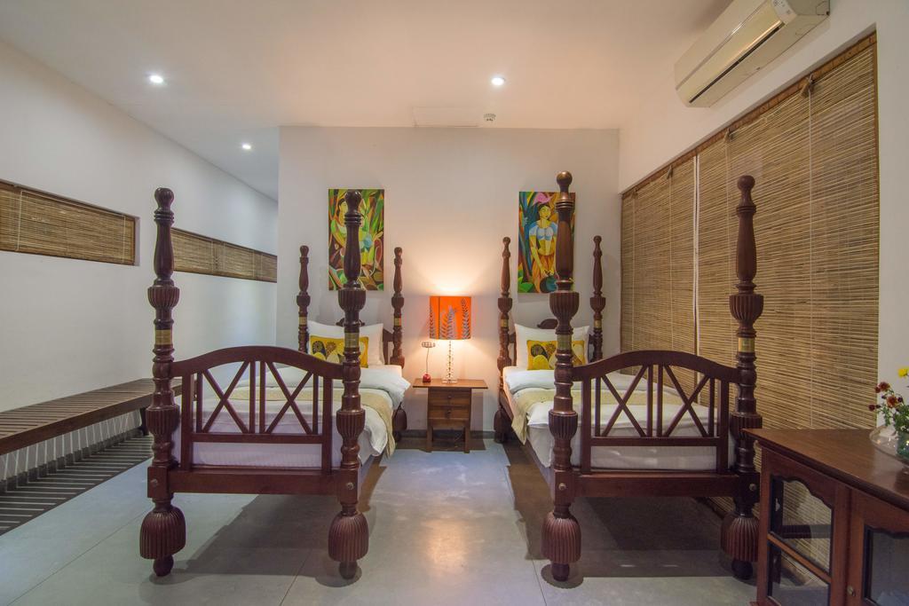 The Elephant Stables Kandy Exterior photo