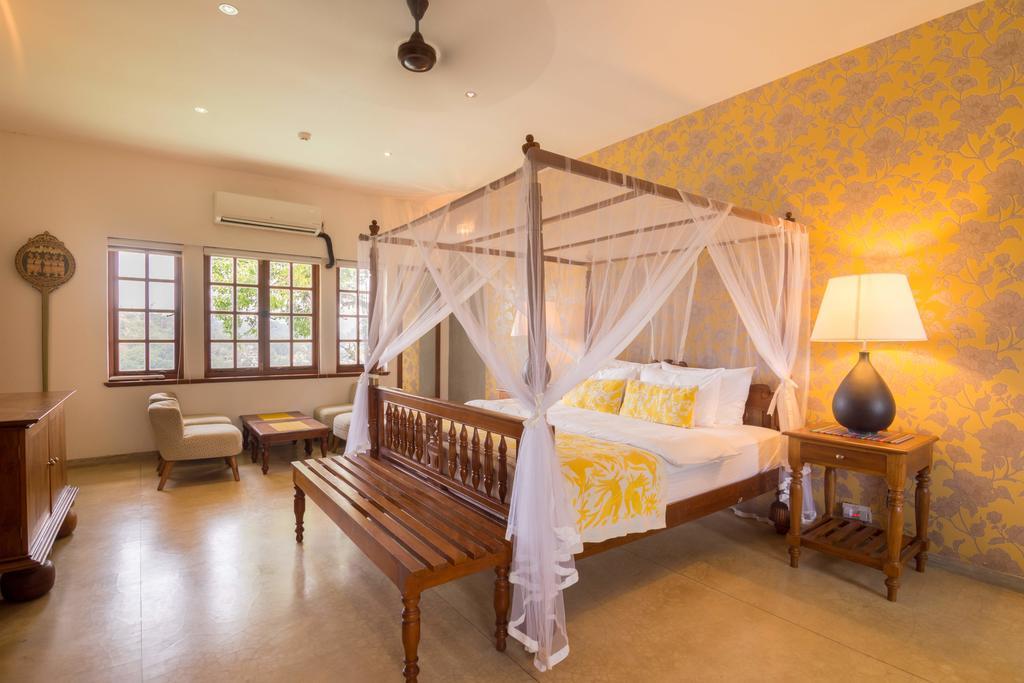 The Elephant Stables Kandy Exterior photo