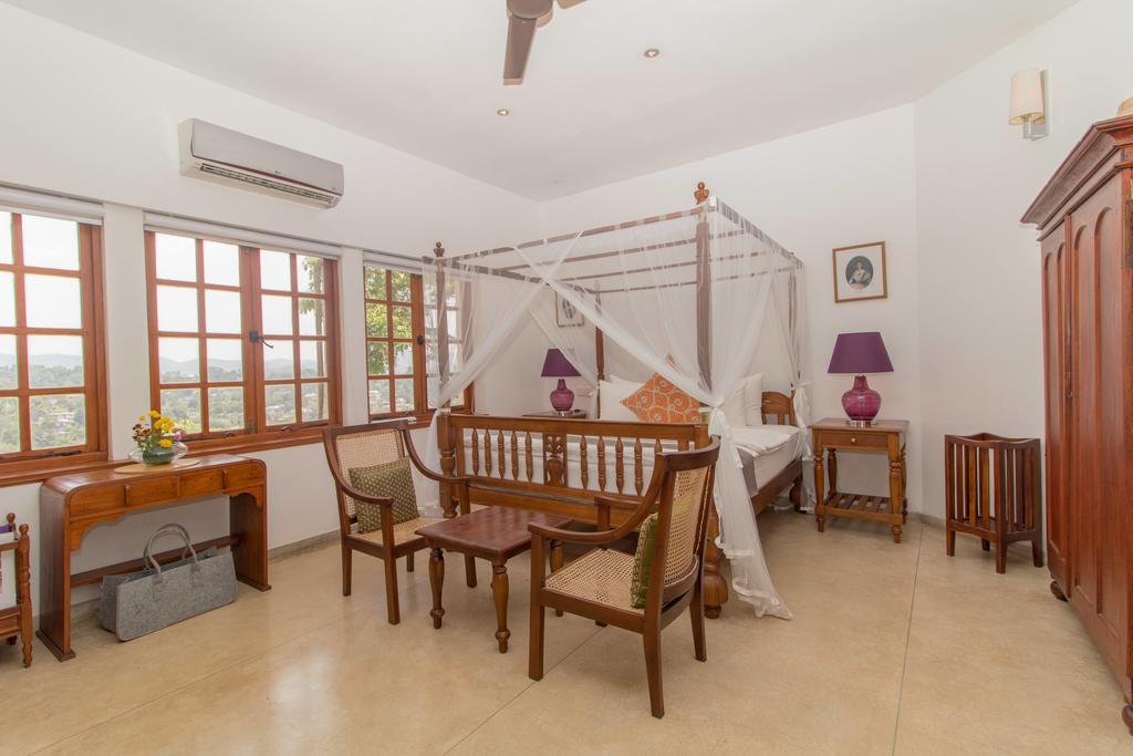 The Elephant Stables Kandy Exterior photo